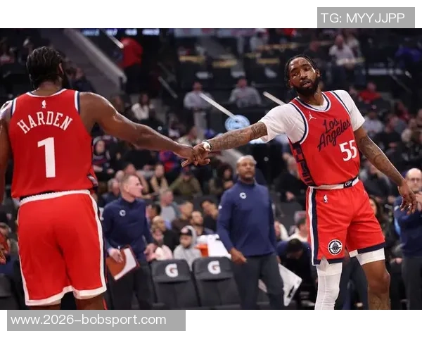 哈登四天三战展现超强表现快船战绩一胜两负引发关注